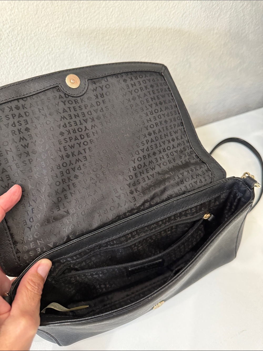 Kate Spade Black Crossbody Shoulder Bag with Gold Chain Handle Strap - Picture 8 of 11